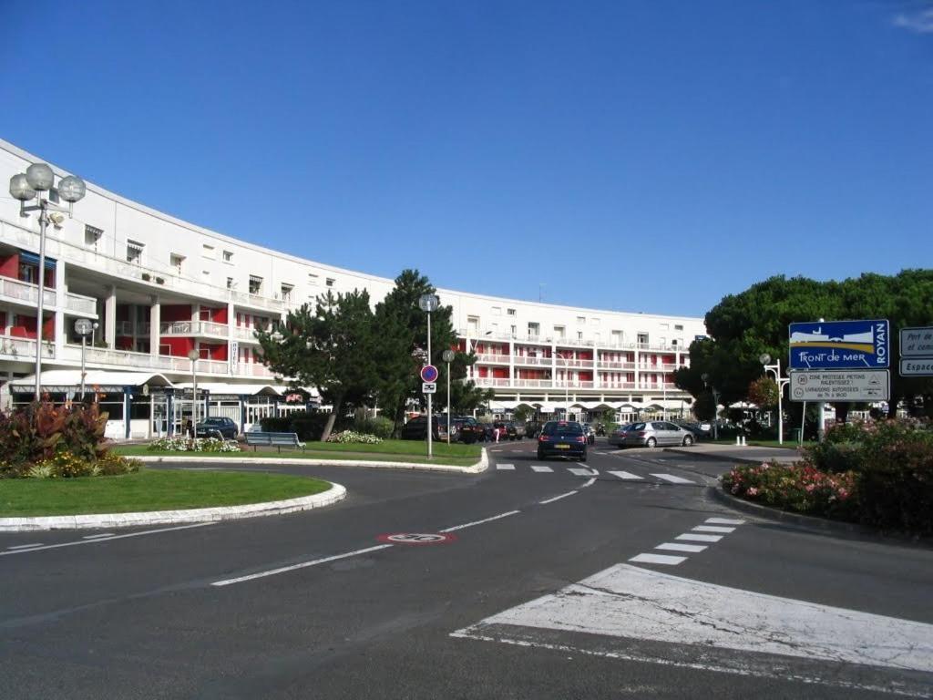 Royan - APPARTEMENT VUE MER - proximité plage et parking privatif Exterior foto
